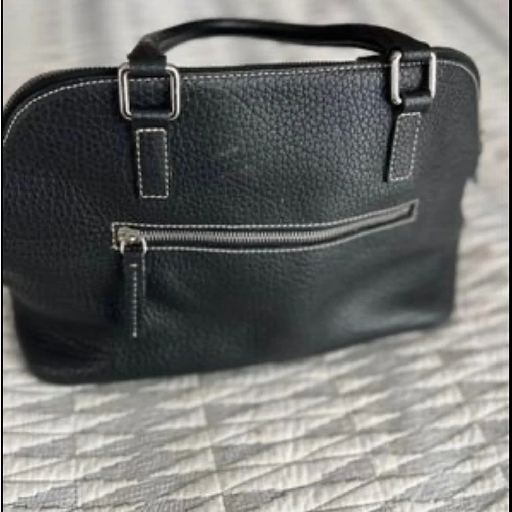 Dooney and Bourke pebble leather handbag - Picture 3 of 5